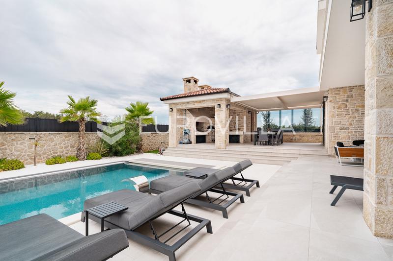 Zadar, Žerava - Luxury Stone Villa of Approx. 360 m², 5 En-Suite Bedrooms, Heated Infinity Pool - 30