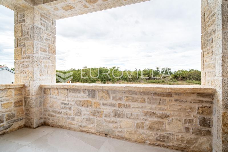 Zadar, Žerava - Luxury Stone Villa of Approx. 360 m², 5 En-Suite Bedrooms, Heated Infinity Pool - 5