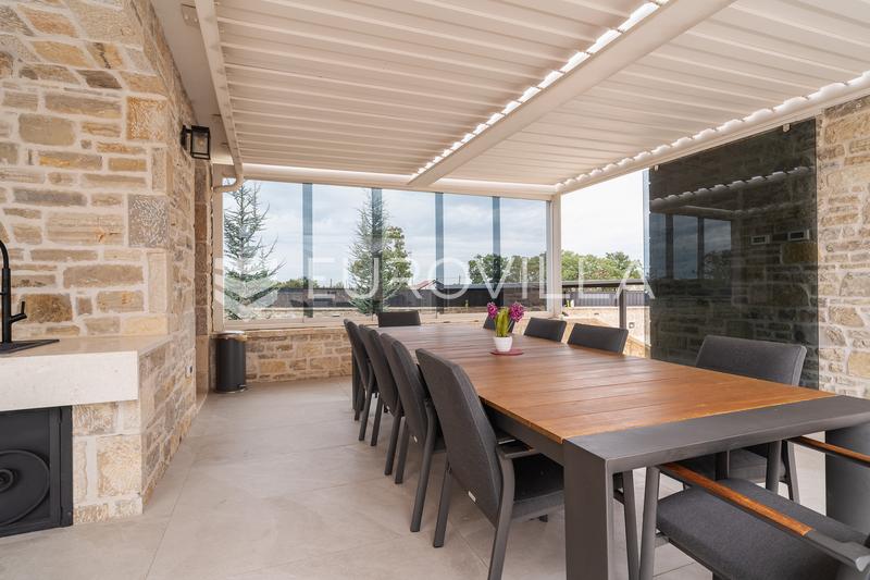 Zadar, Žerava - Luxury Stone Villa of Approx. 360 m², 5 En-Suite Bedrooms, Heated Infinity Pool - 35