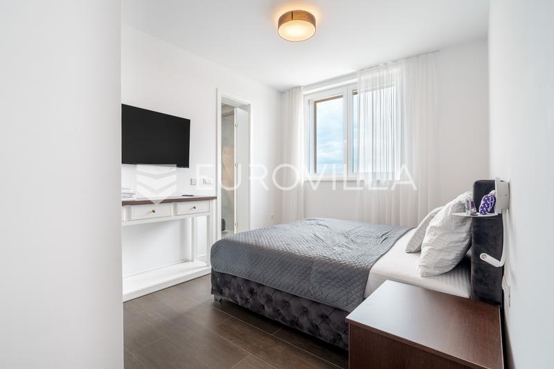 Zadar, Žerava - Luxury Stone Villa of Approx. 360 m², 5 En-Suite Bedrooms, Heated Infinity Pool - 16