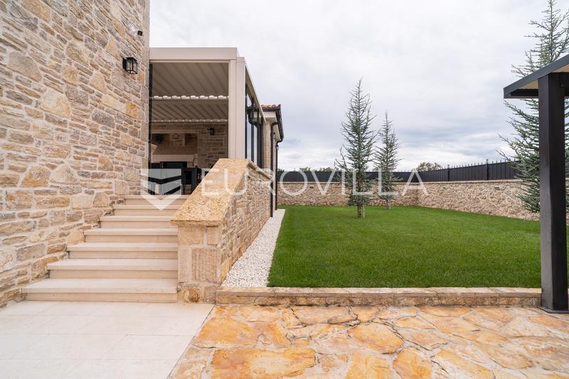 Zadar, Žerava - Luxury Stone Villa of Approx. 360 m², 5 En-Suite Bedrooms, Heated Infinity Pool - 41