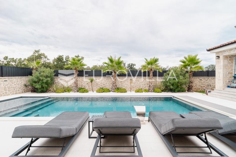 Zadar, Žerava - Luxury Stone Villa of Approx. 360 m², 5 En-Suite Bedrooms, Heated Infinity Pool - 31