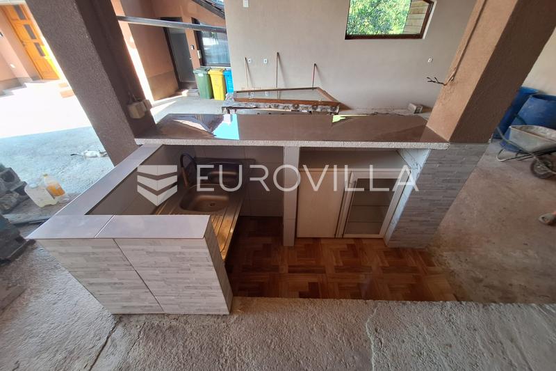 Karlovac, Zadobarje, Haus 225 m², renoviert, voll ausgestattet - 16
