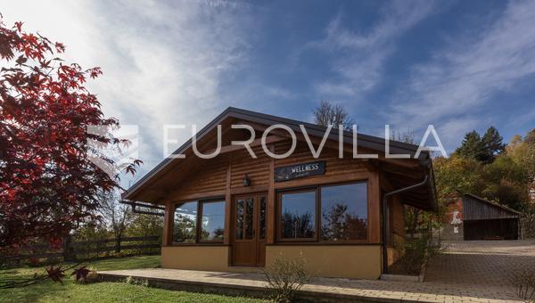 Vrbovsko, Brezova Poljana'da, wellness ve restoranı olan özel turizm ve tarım arazisi.