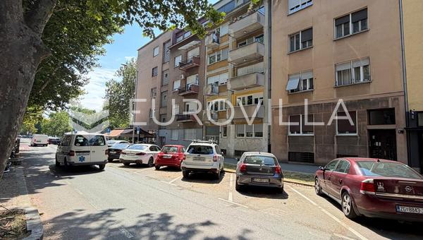 Zagreb, Črnomerec, Prostran četverosoban stan 98 m² s garažom u Ulici grada Mainza