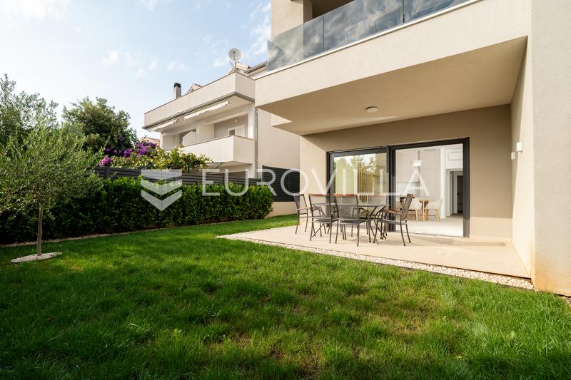 Zadar, Kožino, modern two-bedroom apartment with a garden in an excellent location - 3