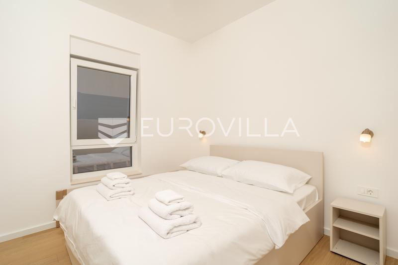 Zadar, Kožino, modern two-bedroom apartment with a garden in an excellent location - 14