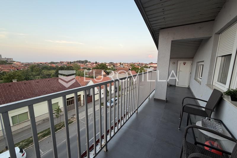 Đakovo, Centar, Prostran trosoban stan od 112 m² u zgradi s liftom - 39