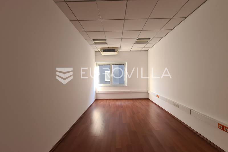 Radnička, funkcionalan poslovni prostor 110 m² na 1. katu poslovne zgrade - 4