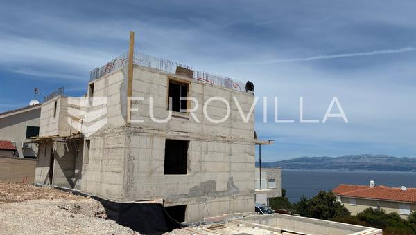 Šolta, Stomorska, dvosoban troetažan stan s pogledom na more