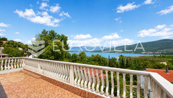 Zadar, Donji Karin, dvoupokojový byt s krásným výhledem na moře, 68 m²