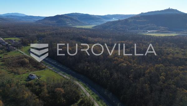 Motovun, Livade - FIRSAT el değmemiş doğada arsa