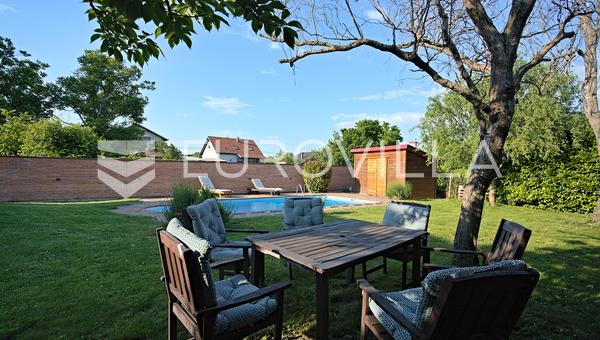 Osijek, Bilje, četverosobna kuća sa bazenom, 126 m²