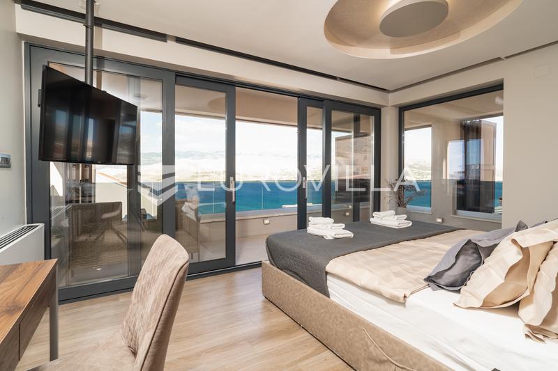 Pag belle villa avec vue sur mer 350 m² à 200 mètres de la mer - 85