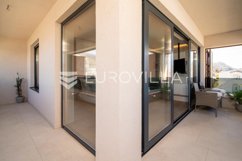 Pag belle villa avec vue sur mer 350 m² à 200 mètres de la mer - 88