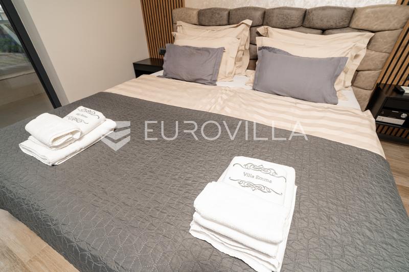 Pag belle villa avec vue sur mer 350 m² à 200 mètres de la mer - 93