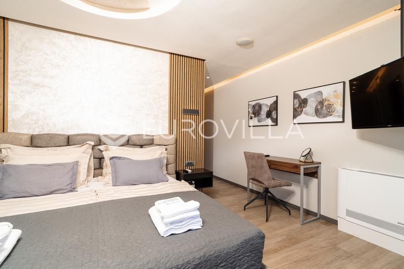 Pag belle villa avec vue sur mer 350 m² à 200 mètres de la mer - 92