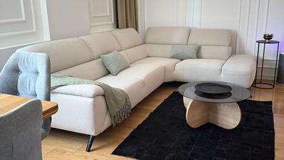 Osijek, Centar, prodaja, Stan 74 m², kompletno renoviran i namješten