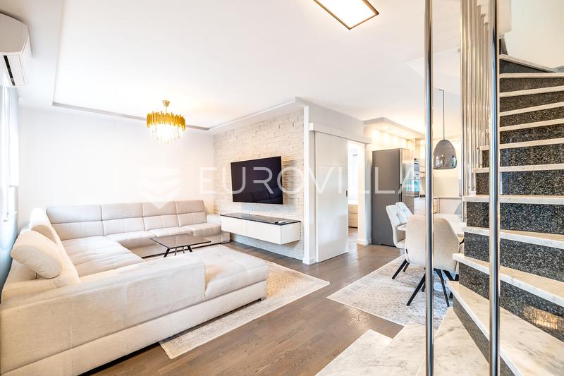 Zagreb, JARUN, lepo dvonadstropno štirisobno stanovanje, 106 m², 2 parkirni mesti - 2