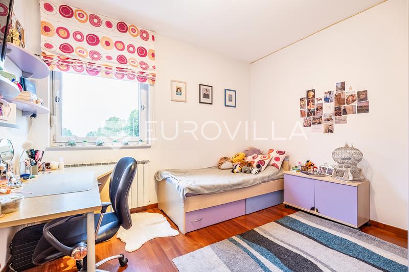 Zagreb, Gajnice, apartamento de tres dormitorios con dos baños - 6