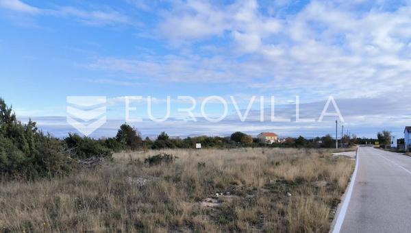 Šibenik, Pakovo selo, građevinsko zemljište 5297 m²