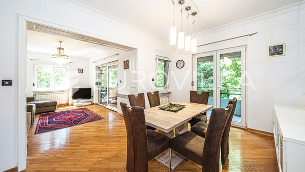 Zagreb, Goljak, beautiful two-room apartment 120 m² with parking