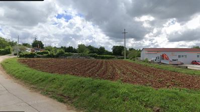 Istra, okolica Tinjana, građevinsko zemljište 1206m2 u mirnom dijelu