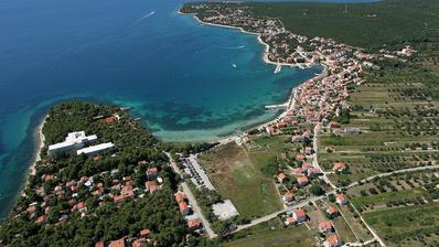 Zadar, Petrčane - Attraktiv tomt på 1 200 m², bara 250 m från havet