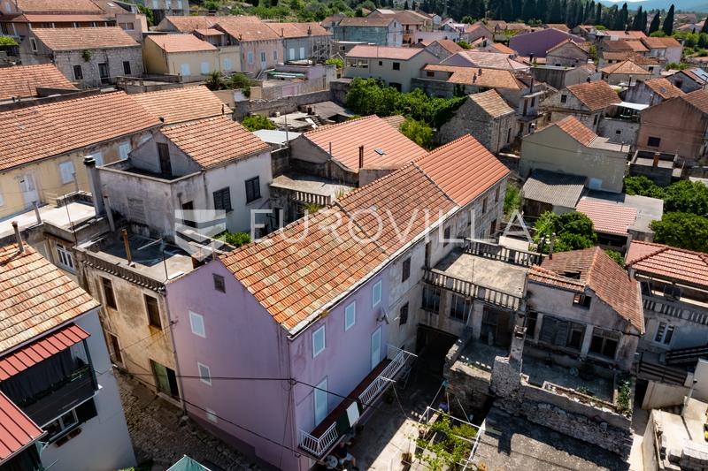 Øya Korcula, Vela Luka, hus for renovering i sentrum - 5