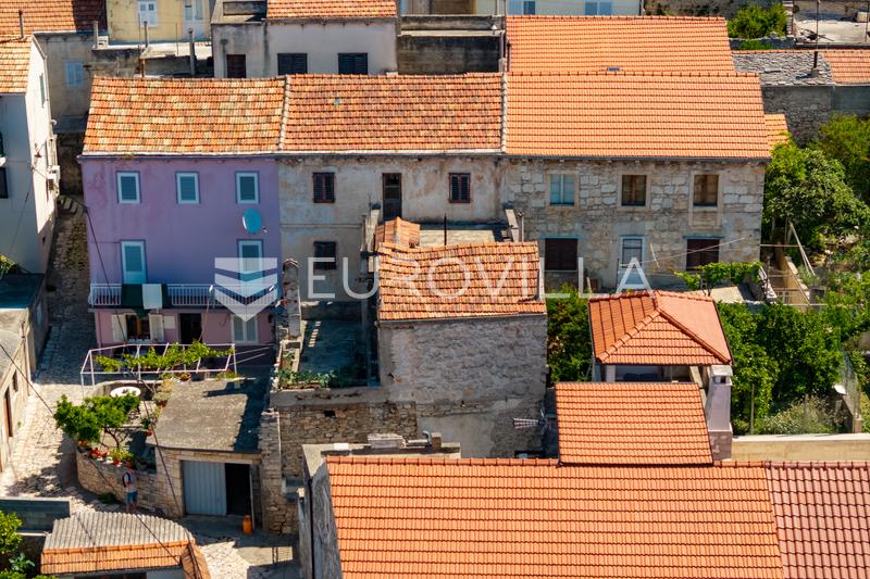 Øya Korcula, Vela Luka, hus for renovering i sentrum - 6