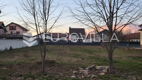 Osijek, Cvjetno naselje, sakin bir mahallede 559 m² arsa