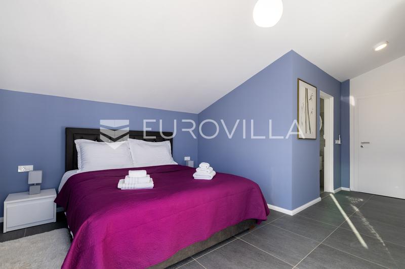Istria, Višnjan - Luxury 260 m² Villa with a Heated Pool and 4 En-Suite Bedrooms - 22