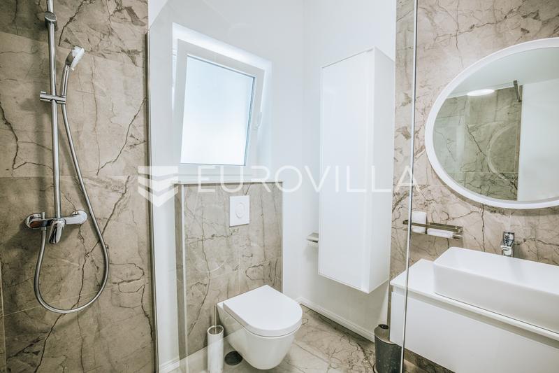Istria, Višnjan - Luxury 260 m² Villa with a Heated Pool and 4 En-Suite Bedrooms - 34