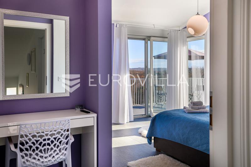 Istria, Višnjan - Luxury 260 m² Villa with a Heated Pool and 4 En-Suite Bedrooms - 26