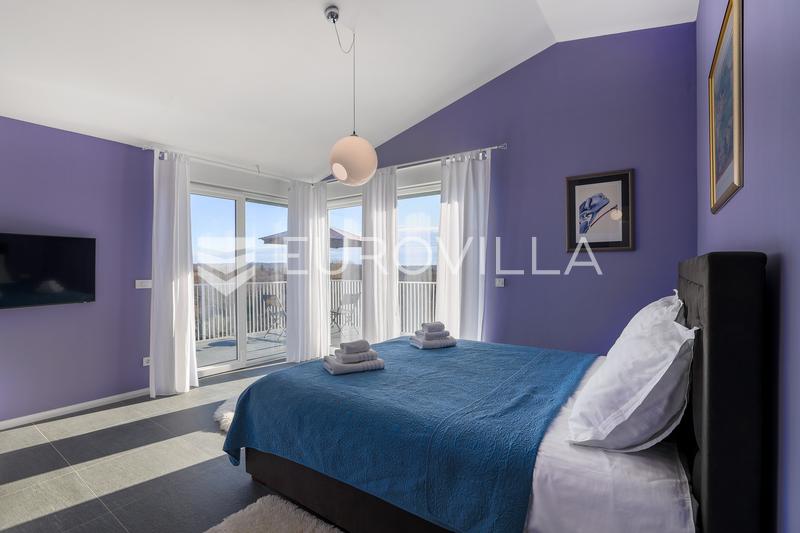 Istria, Višnjan - Luxury 260 m² Villa with a Heated Pool and 4 En-Suite Bedrooms - 27