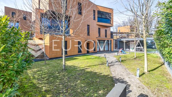 Zagreb, Gorice, prekrasan trosoban stan s vrtom, 150 m², garaža, 2 parkinga