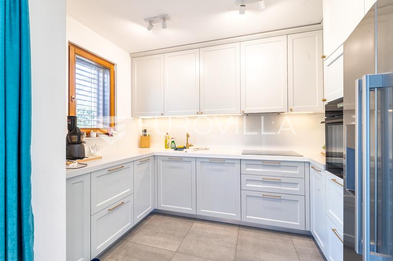 Zagreb, Gorice, beautiful two-bedroom apartment with garden, 150 m², garage, 2 parking spaces