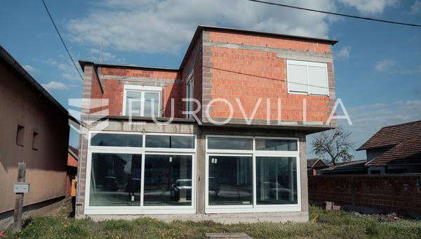 Antin, Kuća s poslovnim prostorom 278 m², Novogradnja, zemljište 1618 m²