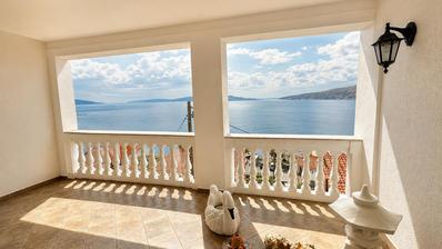 Senj, Vierzimmerwohnung, 155,85 m² mit Garage und Meerblick