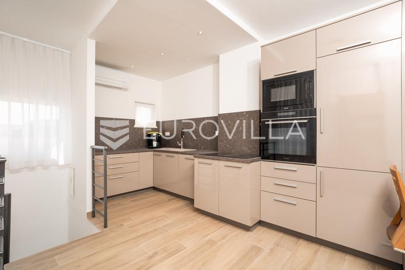 Zadar, Melada, moderno apartamento de dos dormitorios con terraza en la azotea, OBRA NUEVA - 13