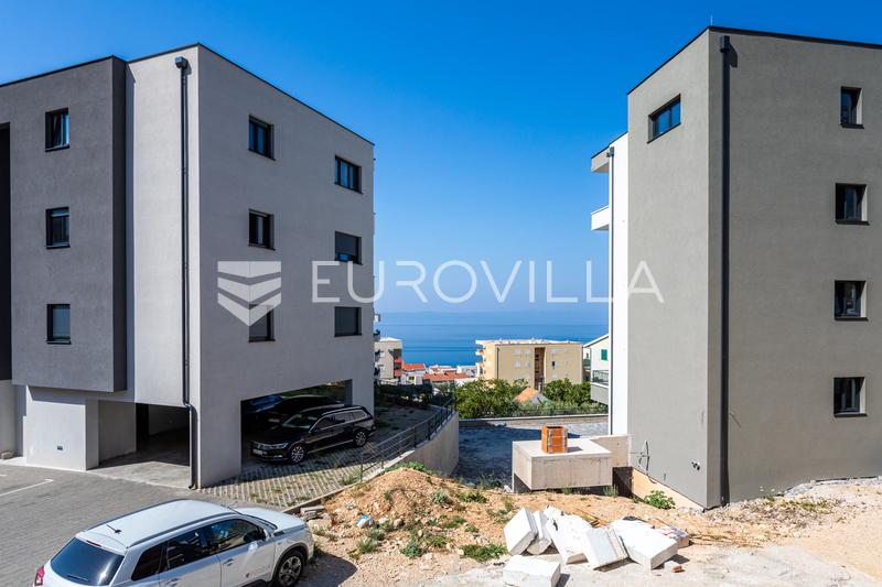 Makarska, dvosoban stan južne orijentacije u kvalitetnoj novogradnji - 9