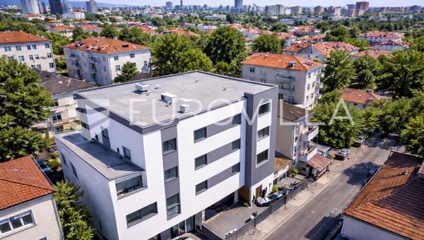 Zagreb zapad luksuzan četverosoban penthouse s garažama