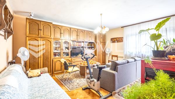 Velika Gorica, funkcionalna kuća 400 m2