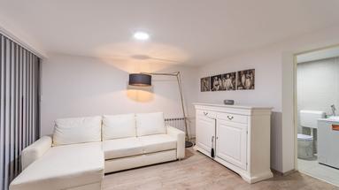 Varaždin, City Center, beautifully furnished three-bedroom apartment