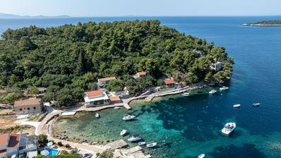 Otok Korčula, Blato, uvala Gršćica, zemljište s ruševnim objektom