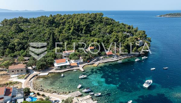 Otok Korčula, Blato, uvala Gršćica, zemljište s ruševnim objektom