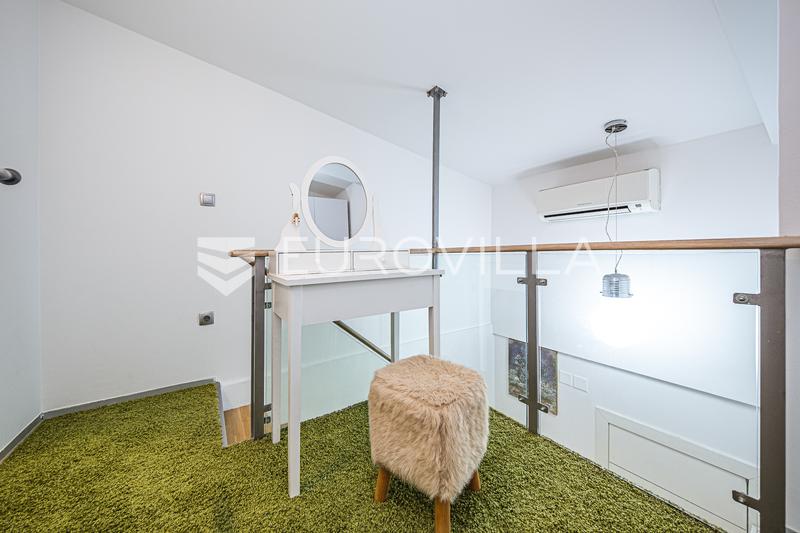 Zagreb, Šestine, prostran četverosoban penthouse s velikom terasom, balkonom i parkingom - 19