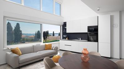 Fažana, novogradnja, luksuzni penthouse s pogledom na more, 200 m od plaže