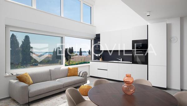 Fazana, Nybygget Luksus Penthouse med Havudsigt, 200m fra Stranden