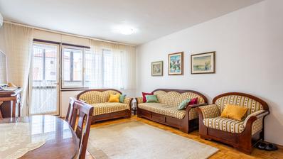 Split, Sućidar, an excellent three-bedroom apartment with a total area of 84 m²
